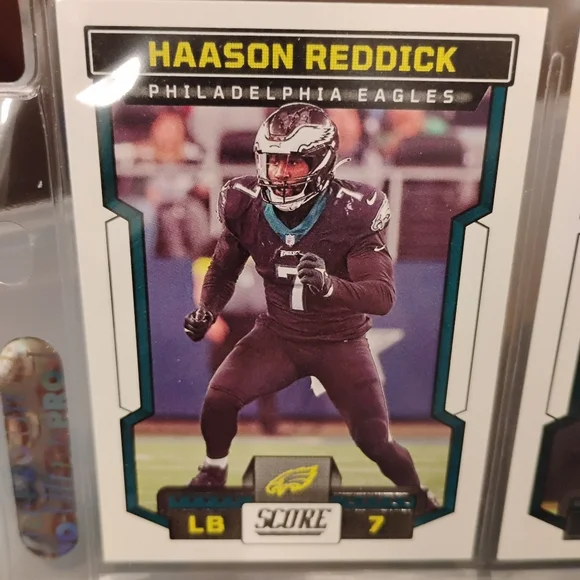 Philadelphia Eagles Assorted Mint Cards - Picture 4 of 14